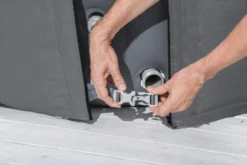 Bestway Lay-Z Spa Isolerende Beschermhoes - Ø 236 Cm 9 Bestway Lay-Z Spa Isolerende Beschermhoes - Ø 236 Cm -Bestway Verkoopwinkel 1267 1900 thermal cover vastklikken resultaat 1