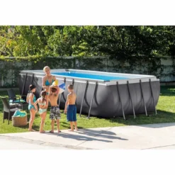 Intex Ultra Frame XTR Pool - 549 X 274 X 132 Cm - Met Zandfilterpomp En Accessoires 7 Intex Ultra Frame XTR Pool - 549 X 274 X 132 Cm - Met Zandfilterpomp En Accessoires -Bestway Verkoopwinkel 26352 in use