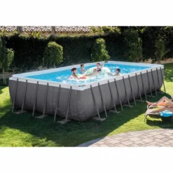 Intex Ultra Frame XTR Pool - 732 X 366 X 132 Cm - Met Zandfilterpomp En Accessoires 8 Intex Ultra Frame XTR Pool - 732 X 366 X 132 Cm - Met Zandfilterpomp En Accessoires -Bestway Verkoopwinkel 26362 in use